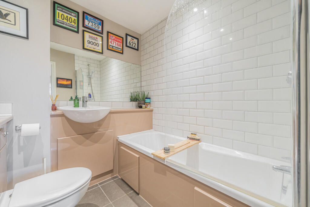 9-681a30b0a75df-1...