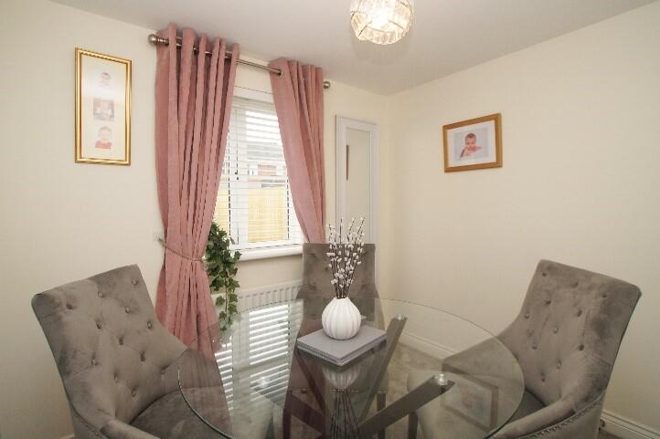 Bedroom 3 / Dining Room