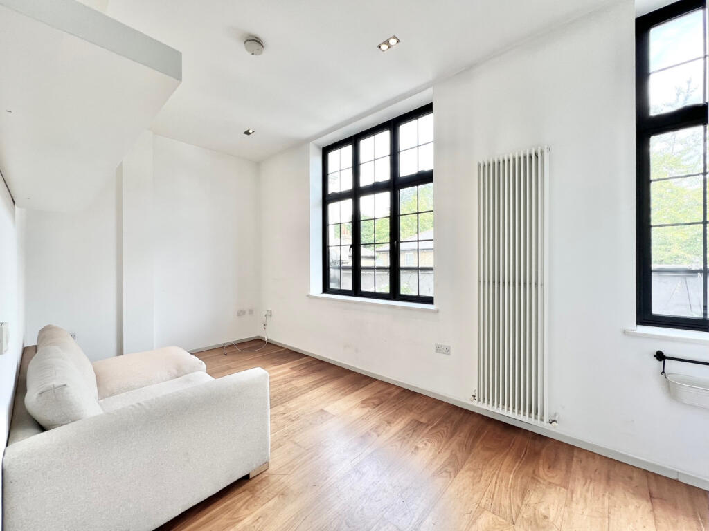 2 Bedroom Flat for Rent