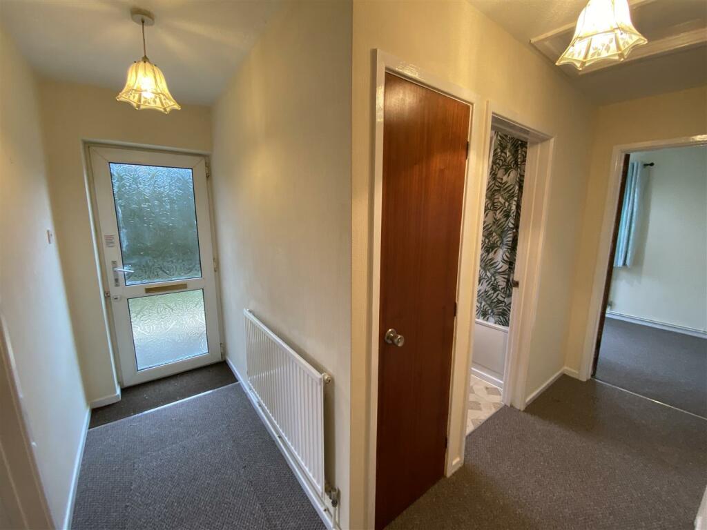 Hallway.jpeg