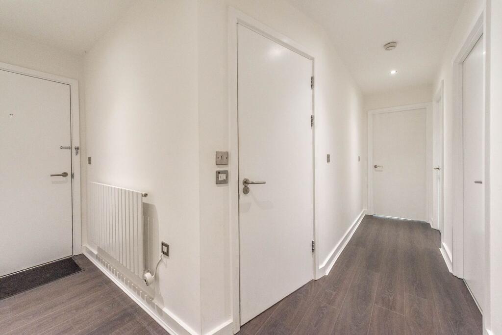 INTERCOM ENTRANCE AND INNER HALLWAY