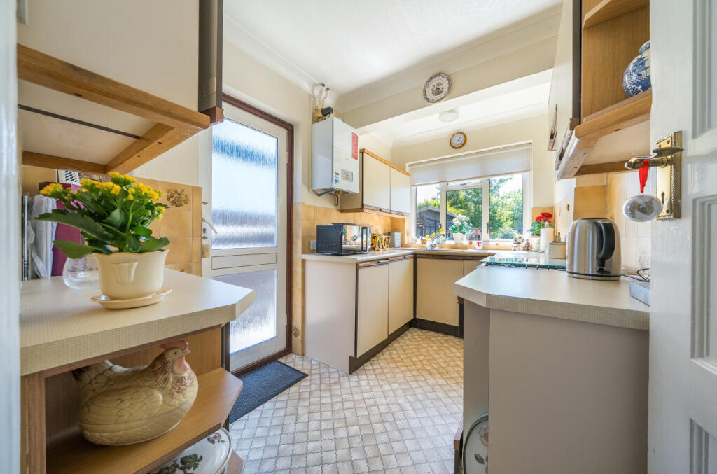 14-681e4c9c57ad9-...