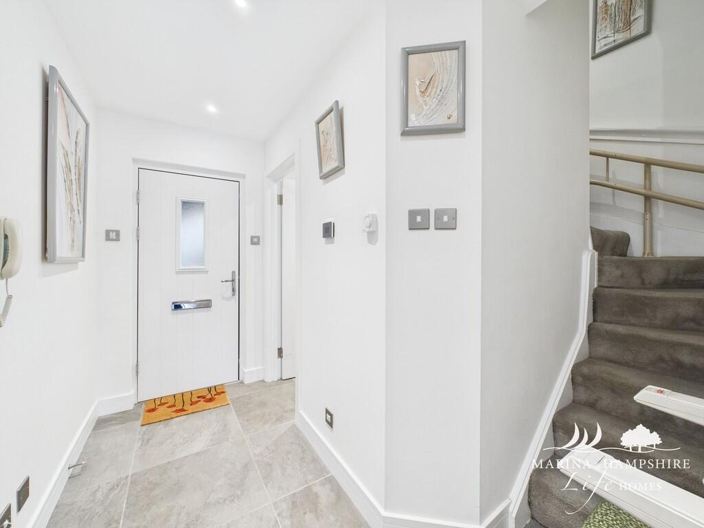 CAM03691G0-PR0044...