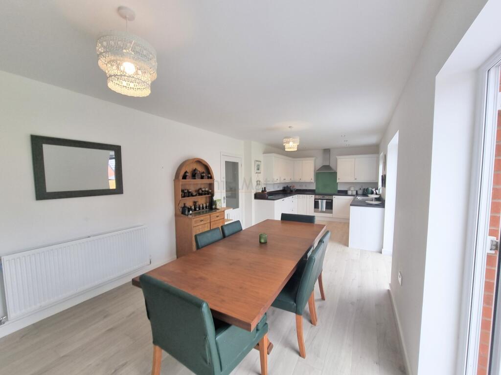 Kitchen/Diner/Family Room