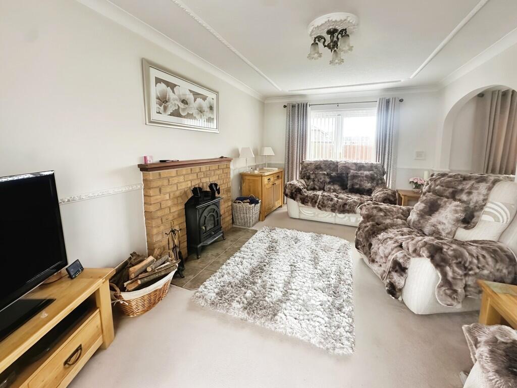 f6bc99f1-WhatsApp...