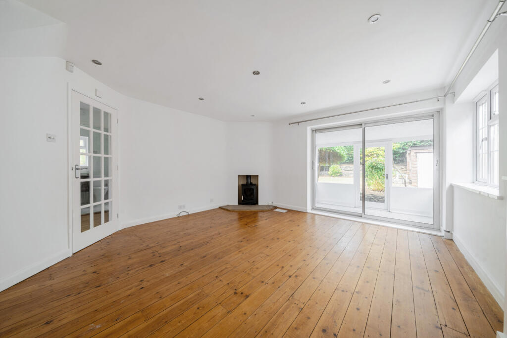 1320298-9-686bb8d...