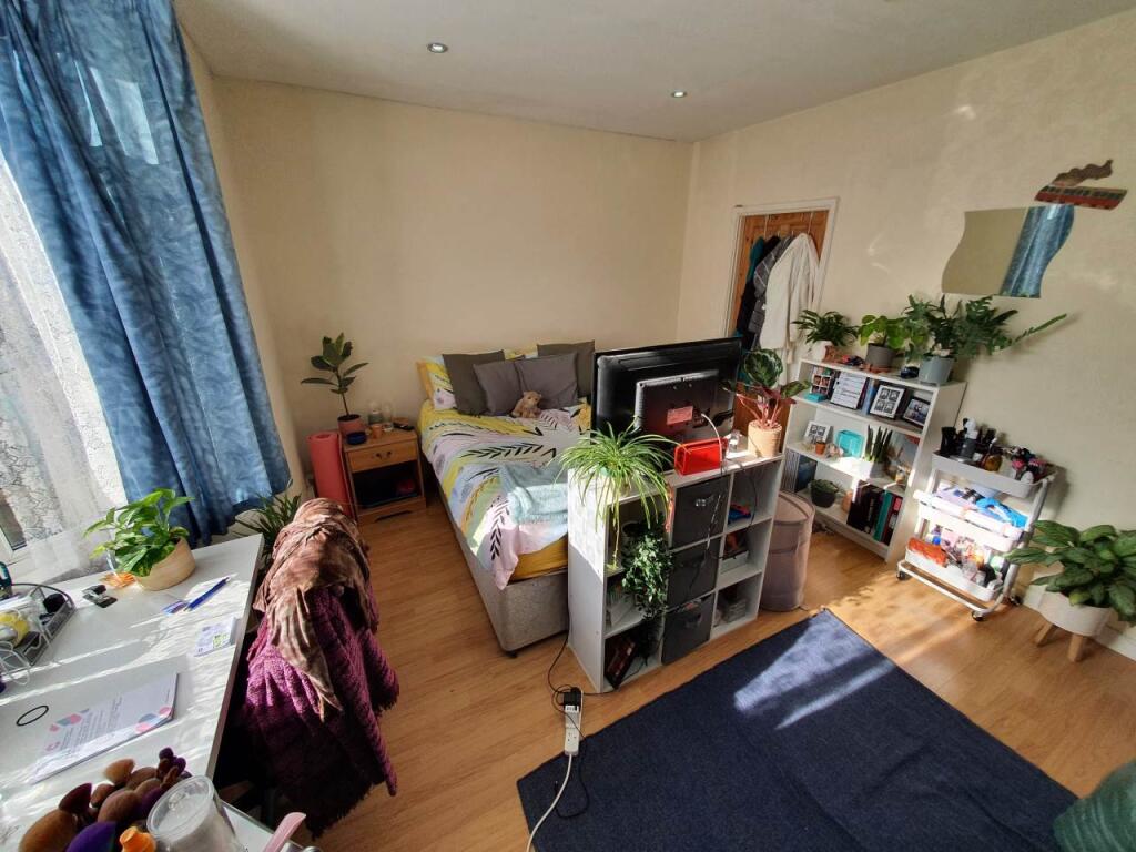 Ground floor front b