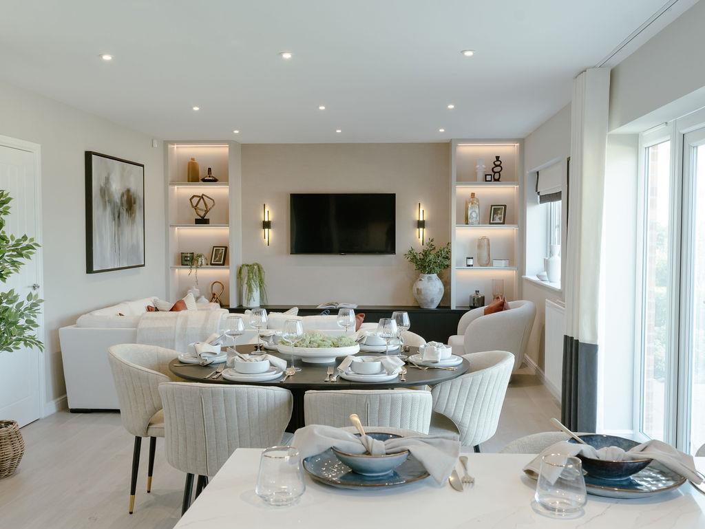 4. Kitchen-family-dining.jpg