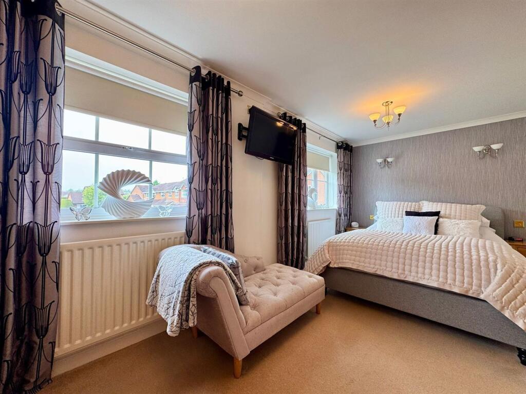 Bed 1 (2).jpg