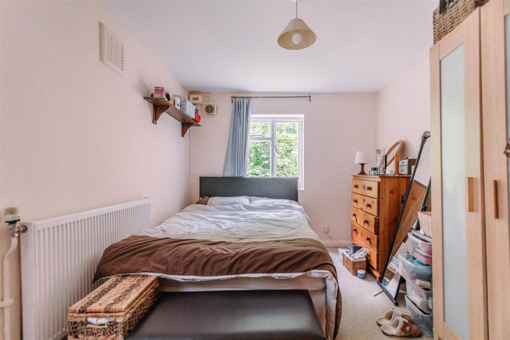 OO_evershot road_davies davies_11.jpg