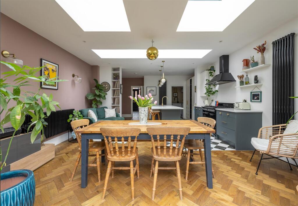 Kitchen-12.jpg
