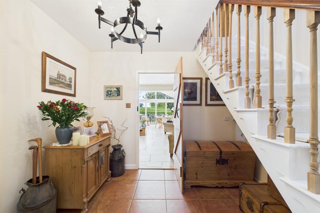 CAM01689G0-PR0465...