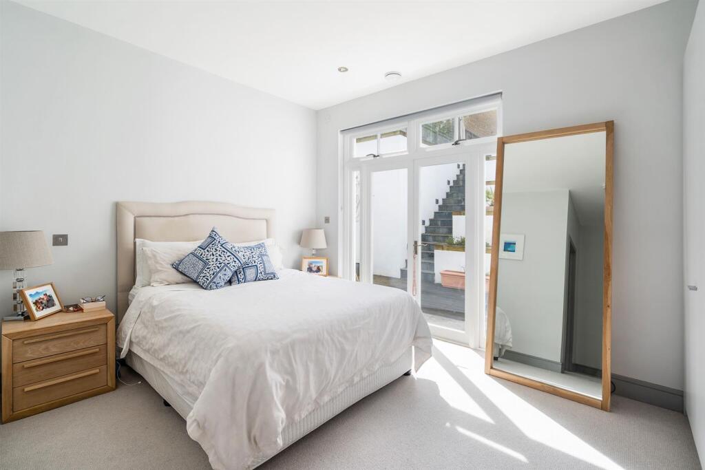 90061_Flat 1 Gable House (21)_low.jpg