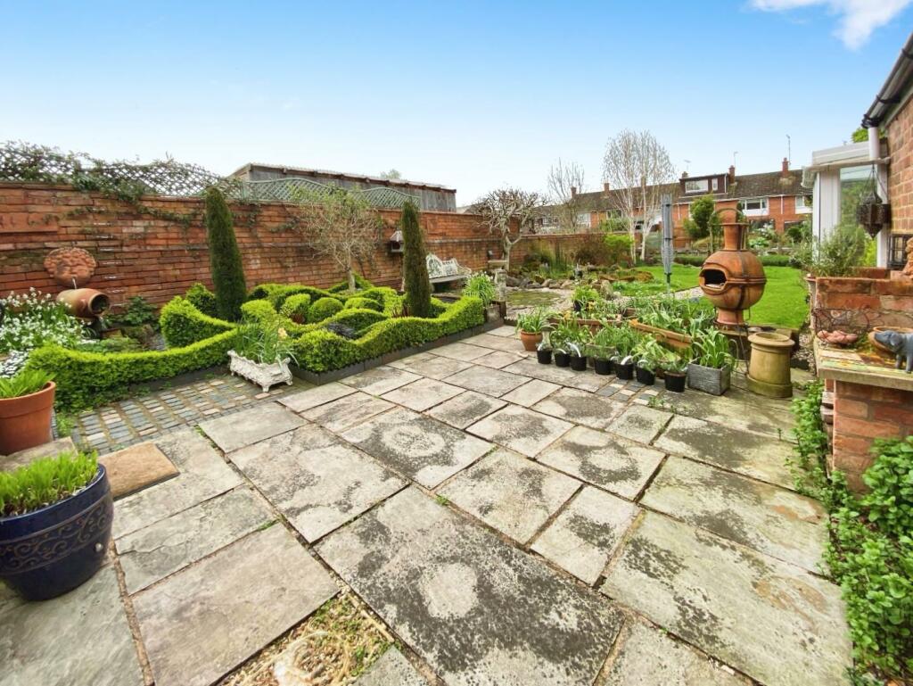 76f66e45-Garden 20and 20Patio.jpg