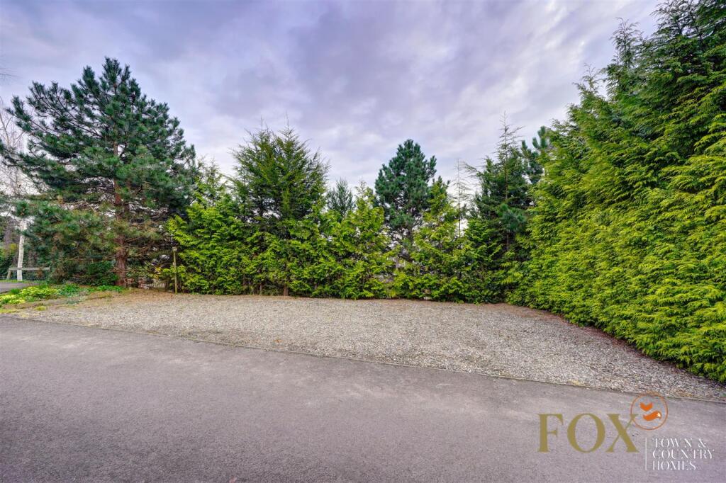 2 St Catherins Hill (22).jpg