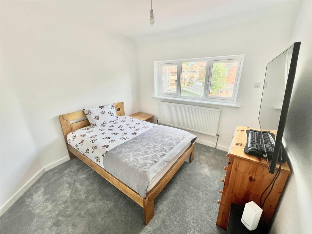 Bedroom.jpg