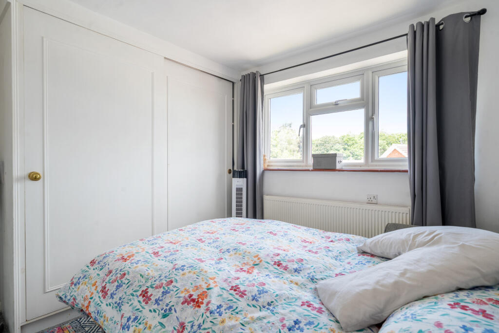 1294102-10-683436...