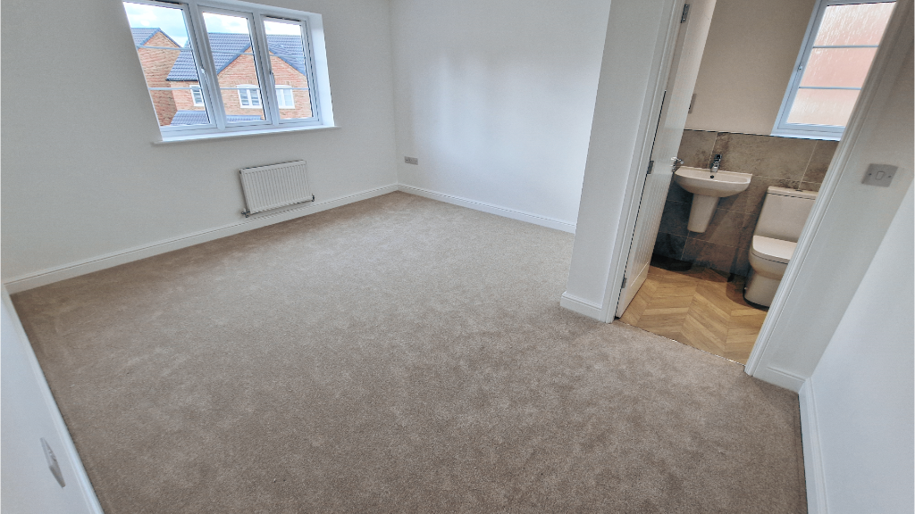 Bedroom 1+En-suite