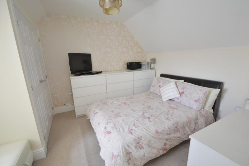 8171c Bed1 (1858x1239)_med.jpg