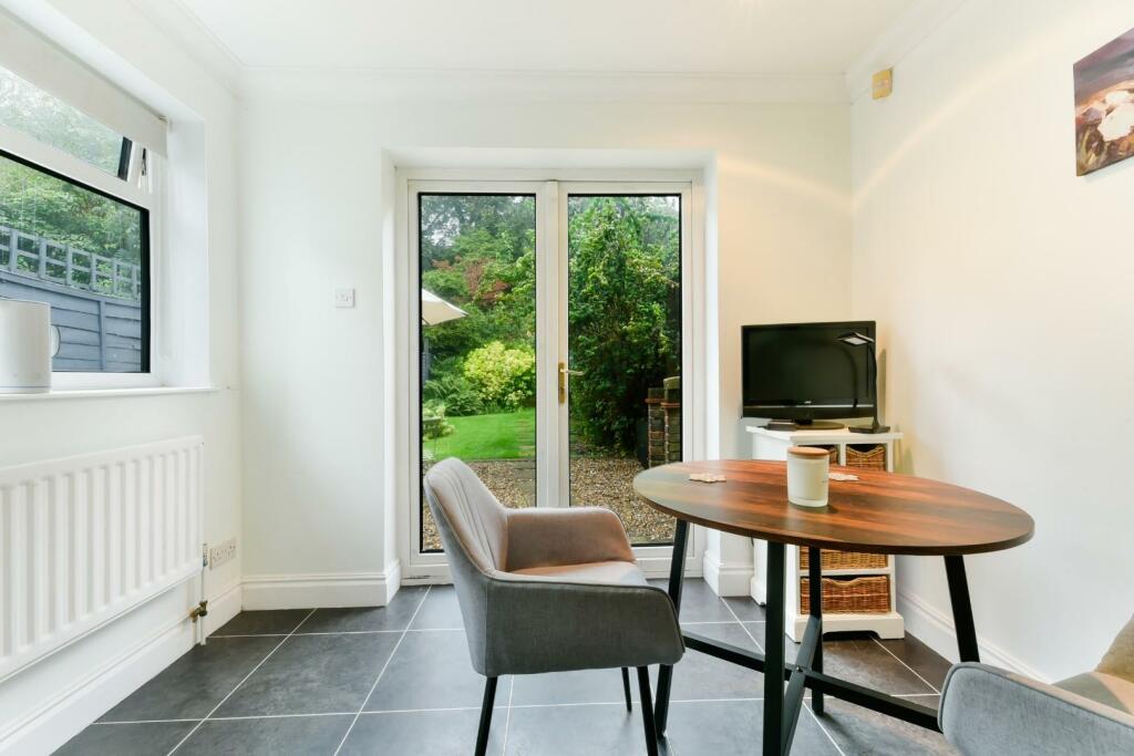 ASHURST ROAD,  (11).jpg