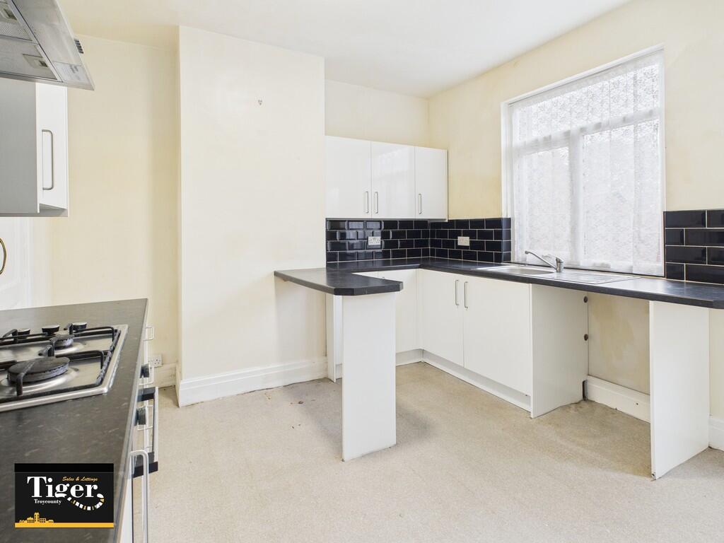 CAM02176G0-PR0711...