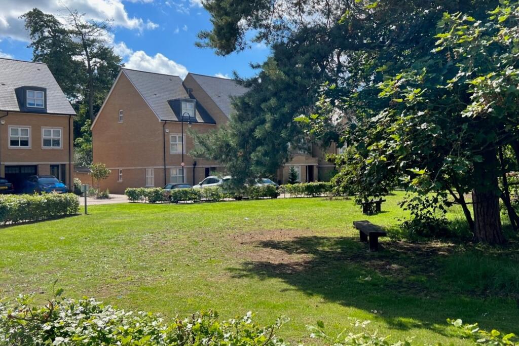 20 Chambord House Grounds