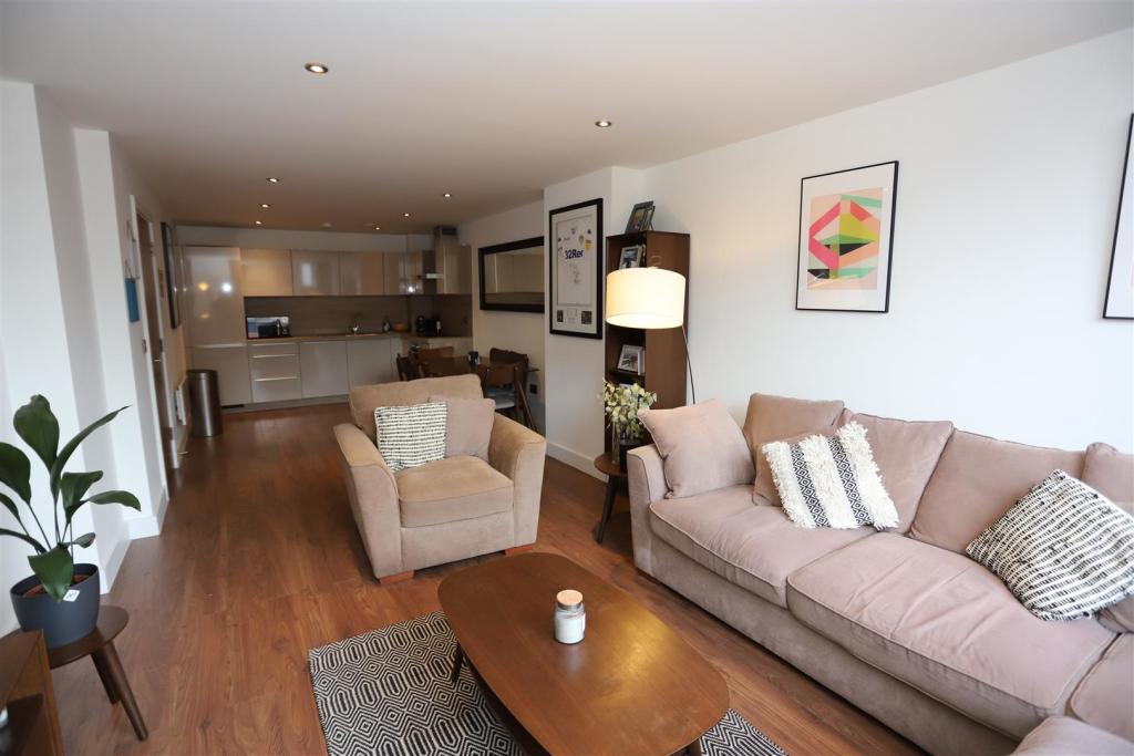 lounge3..JPG