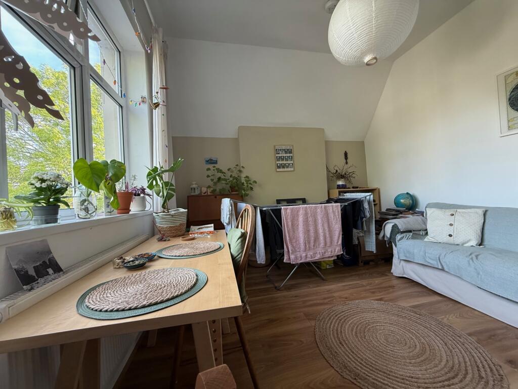 Call 02920 454555 to secure your viewing_10