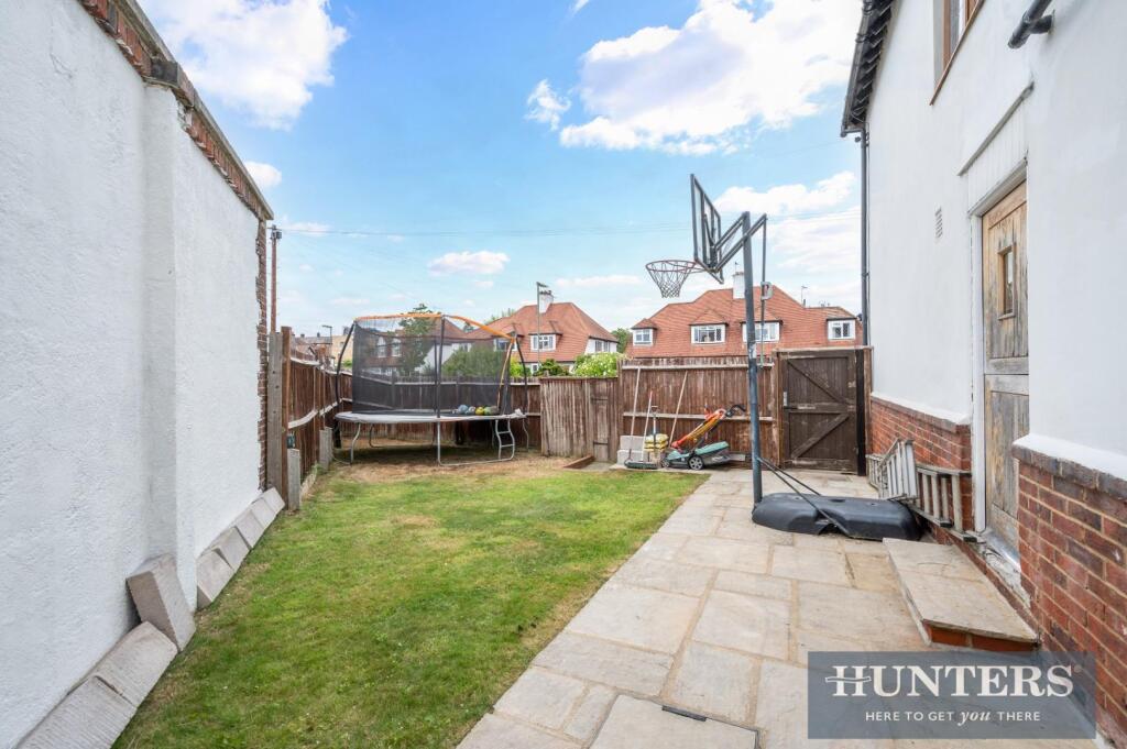 BRIARWOOD ROAD,  (13).jpg