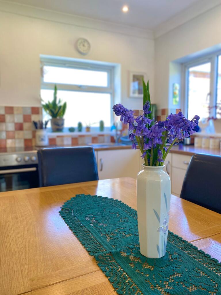 KItchen Dining Area