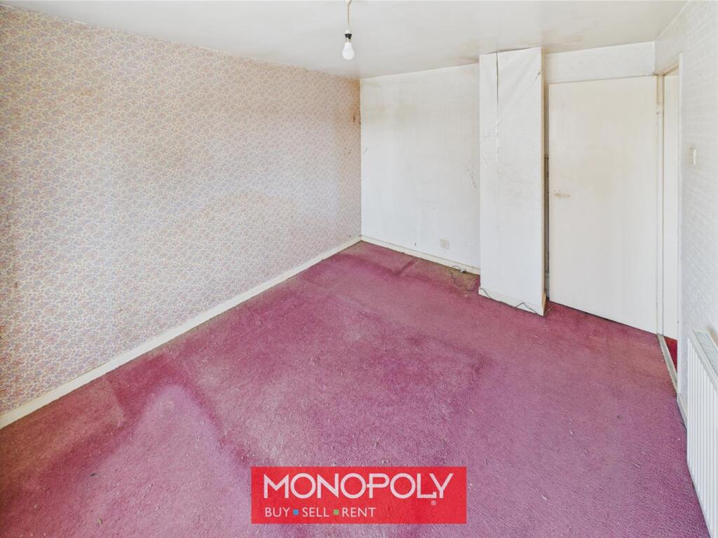 Master Bedroom..jpg