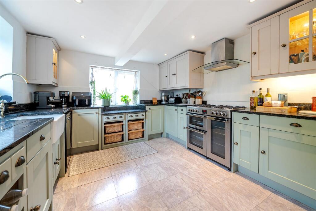 The Robin Hood House, Greens Norton (18).jpg