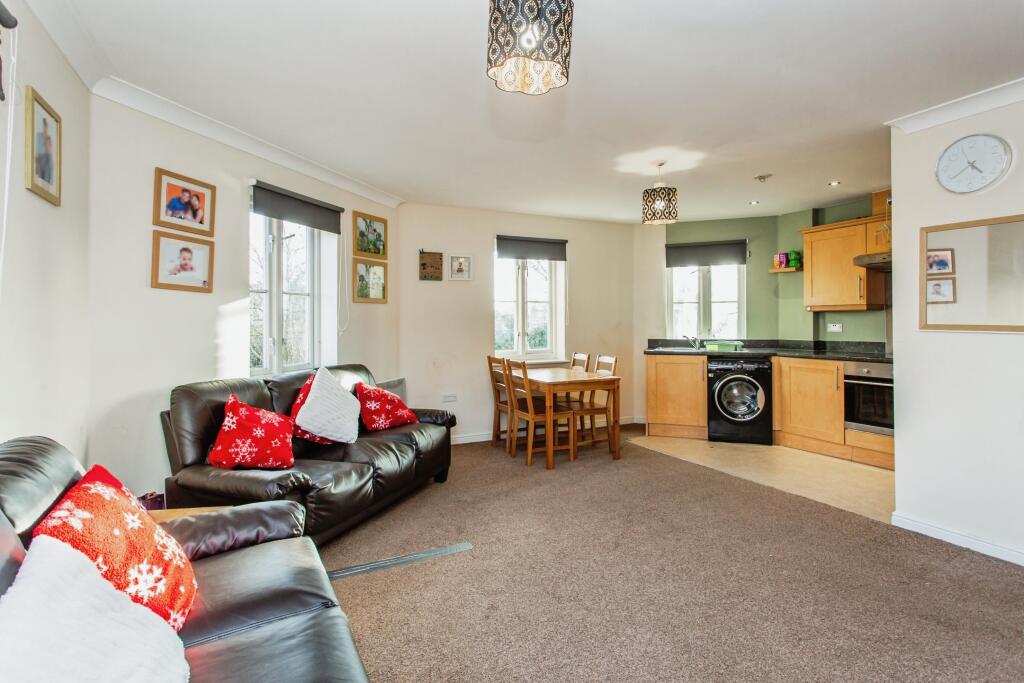 Lounge/Diner/Kitchen