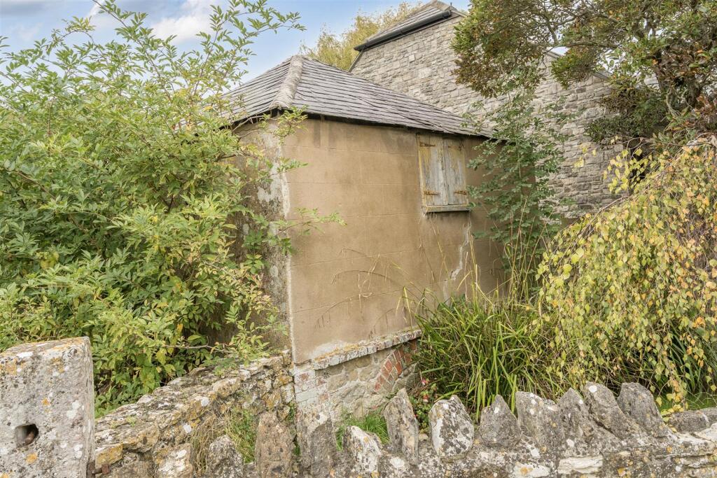 Outbuilding