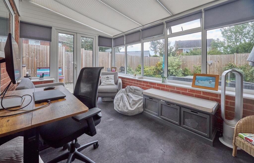 UPVC SUDG Conservatory to Rear