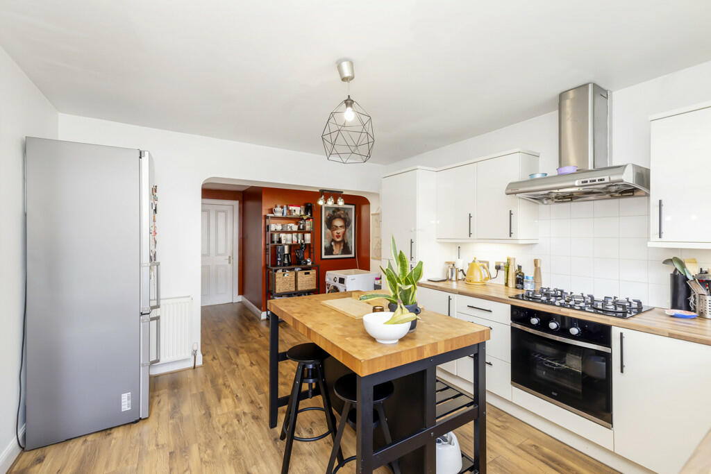 Breakfasting Kitchen 