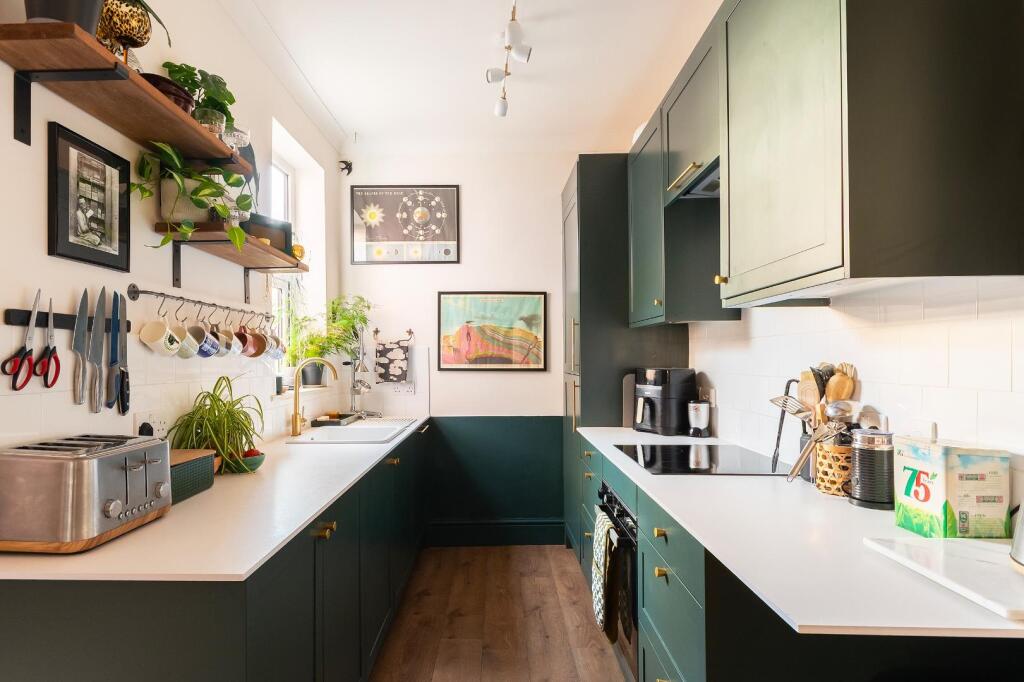 0W9SAN - Kitchen B.jpg