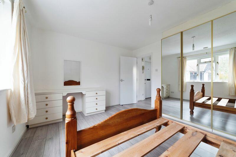 Bedroom (2)