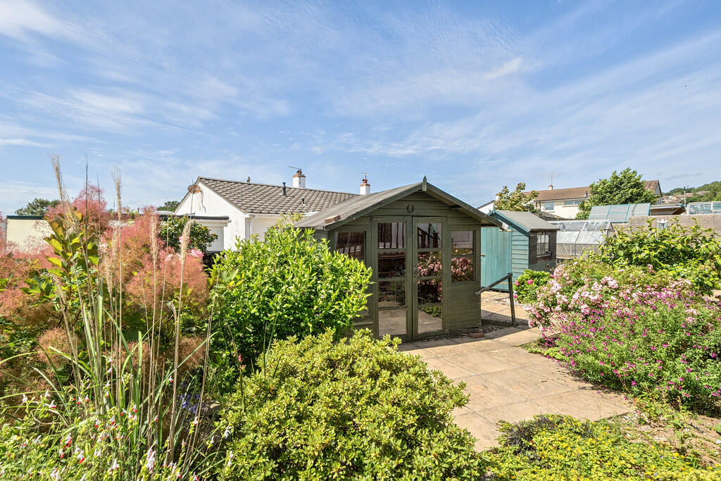 1316163-3-685d62b...