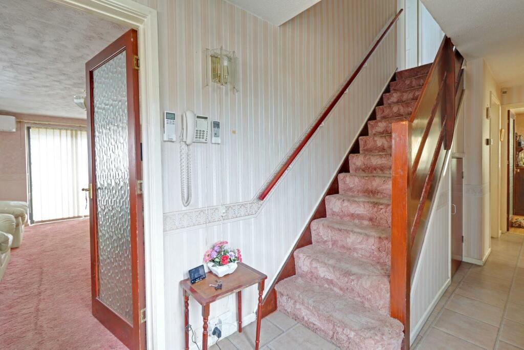 Hallway.jpg
