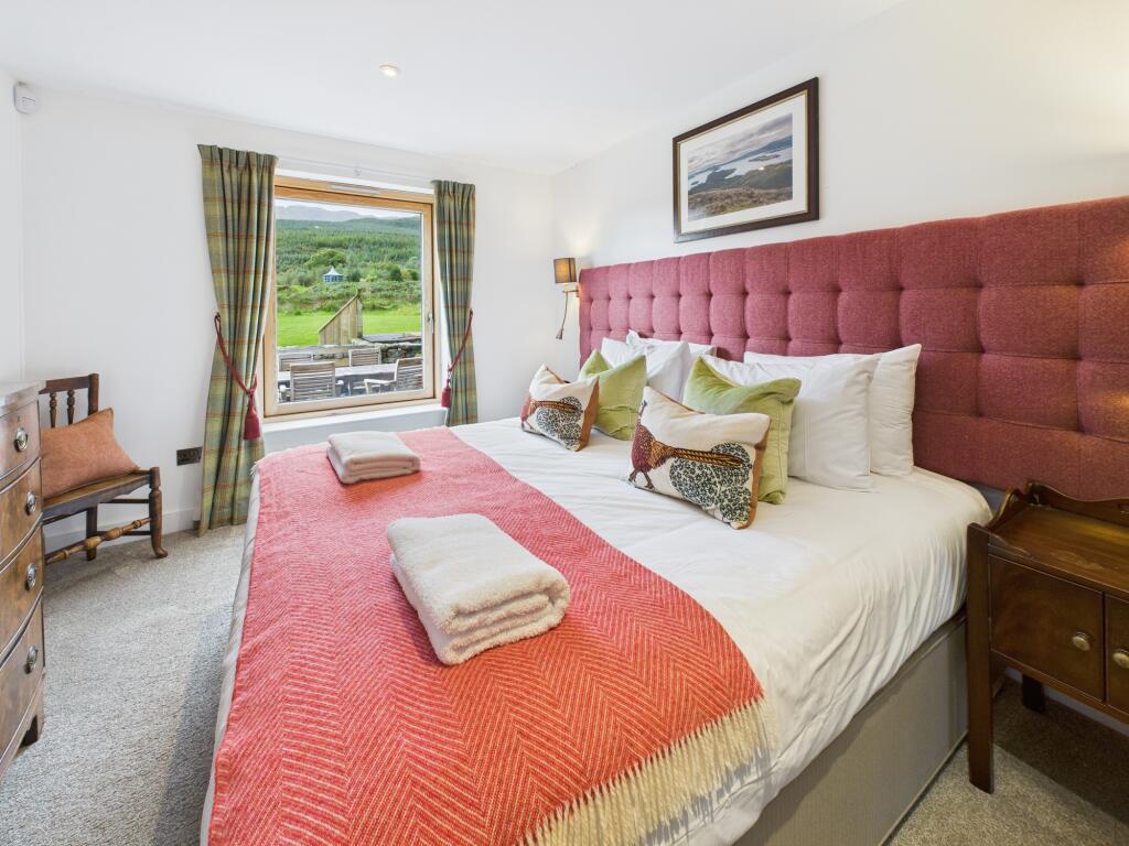 CAM03185G0-PR0119-STILL019