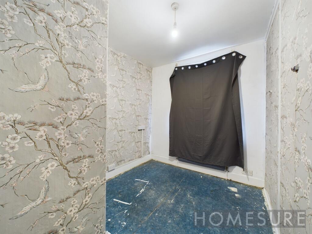 BOX BEDROOM
