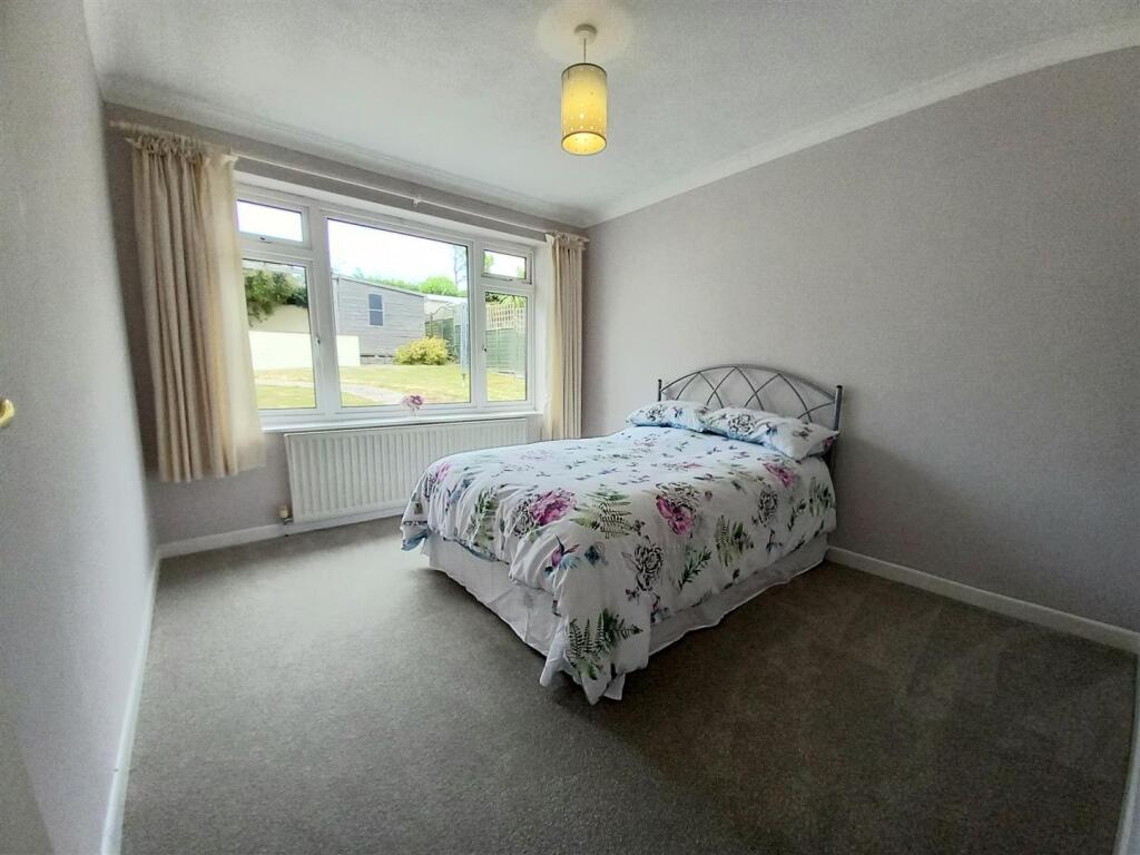 6 Southwood Bed 2.jpg