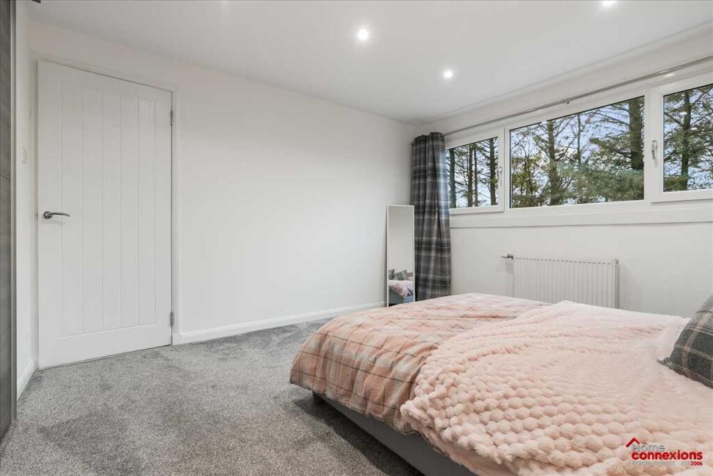 Bedroom One (3)