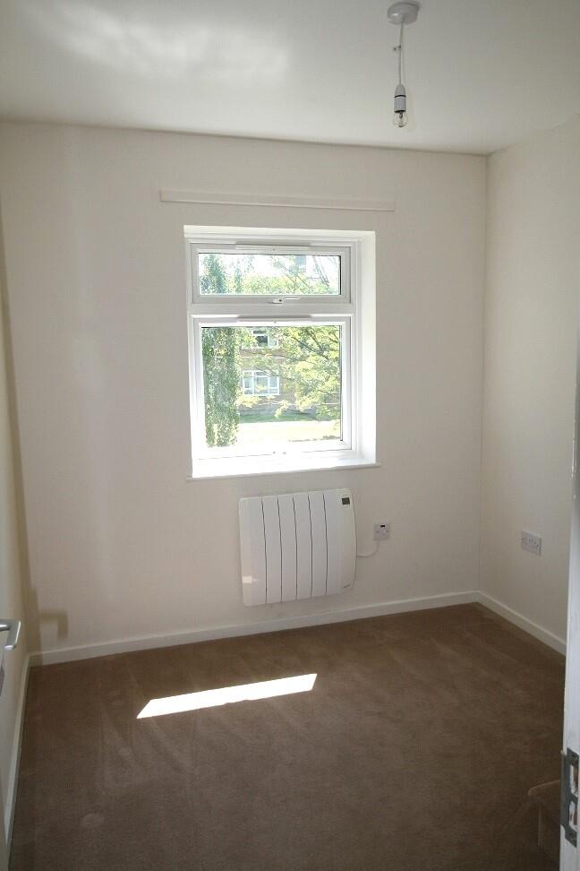 Pic 9 Bedroom 3.JPG