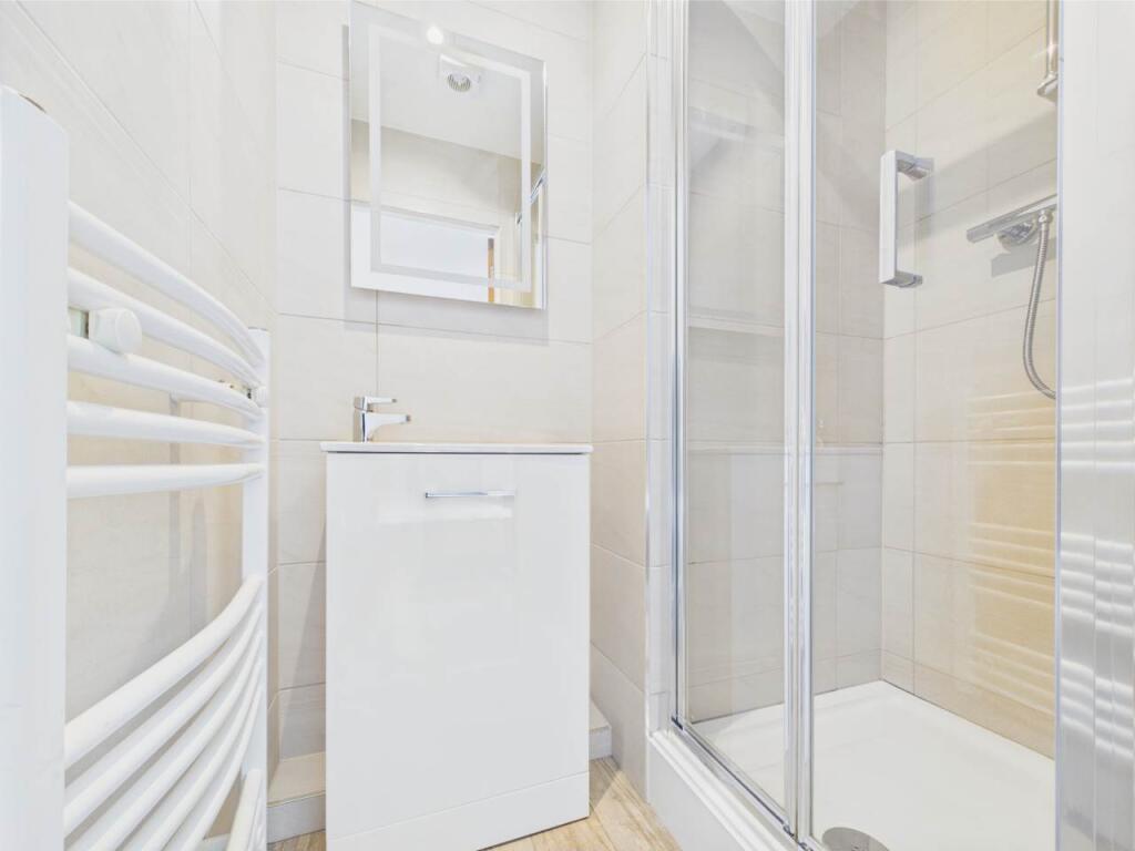 1 the gate house en-