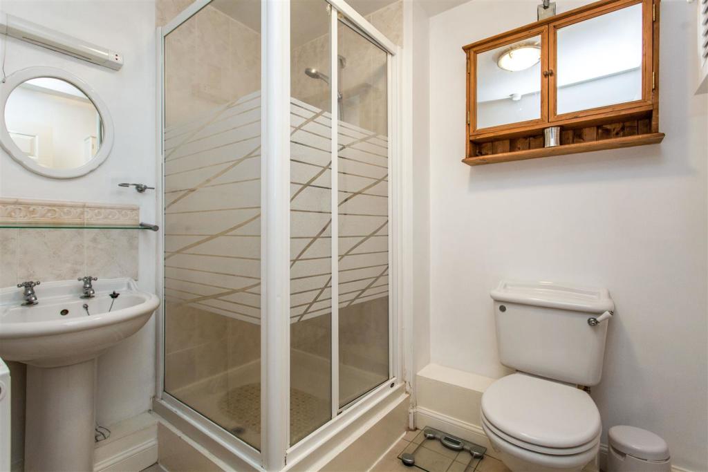 En-Suite (1).jpg