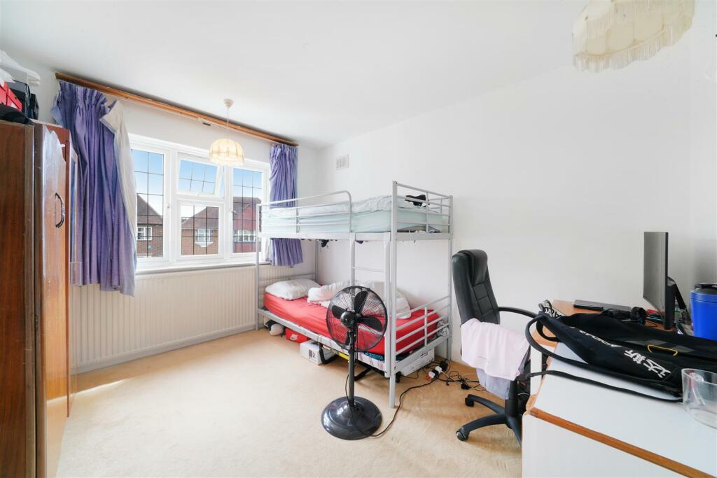 2 Amery Road - rCQMEfw0hn50NX9EloOI.jpg