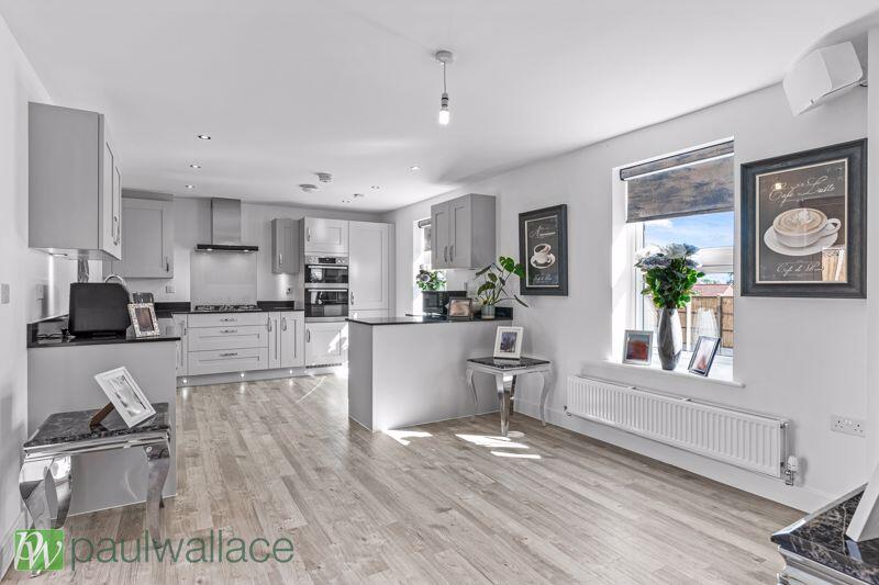 Kitchen / Breakfast Room