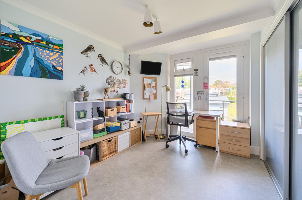 1295902-29-682b6a...